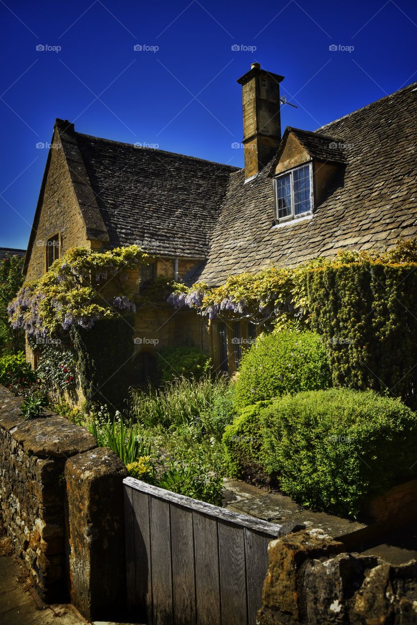 Cottage. Cotswold village 