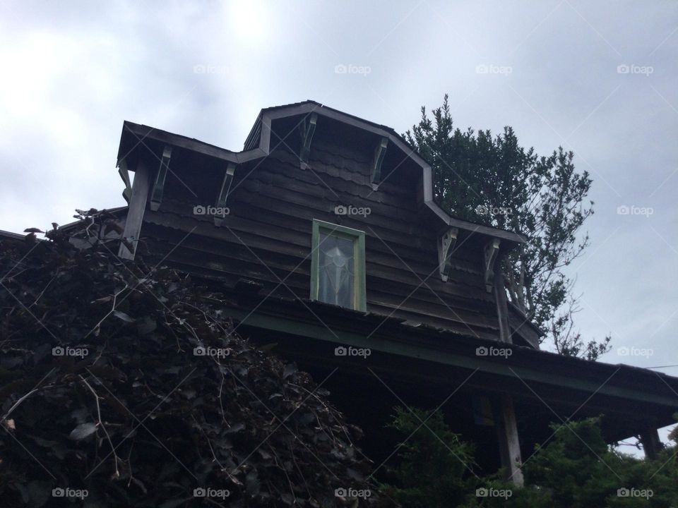 An Old Beach Home in Cannon Beach, Oregon 