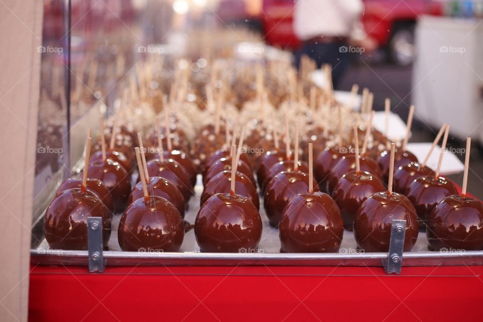 caramel apples