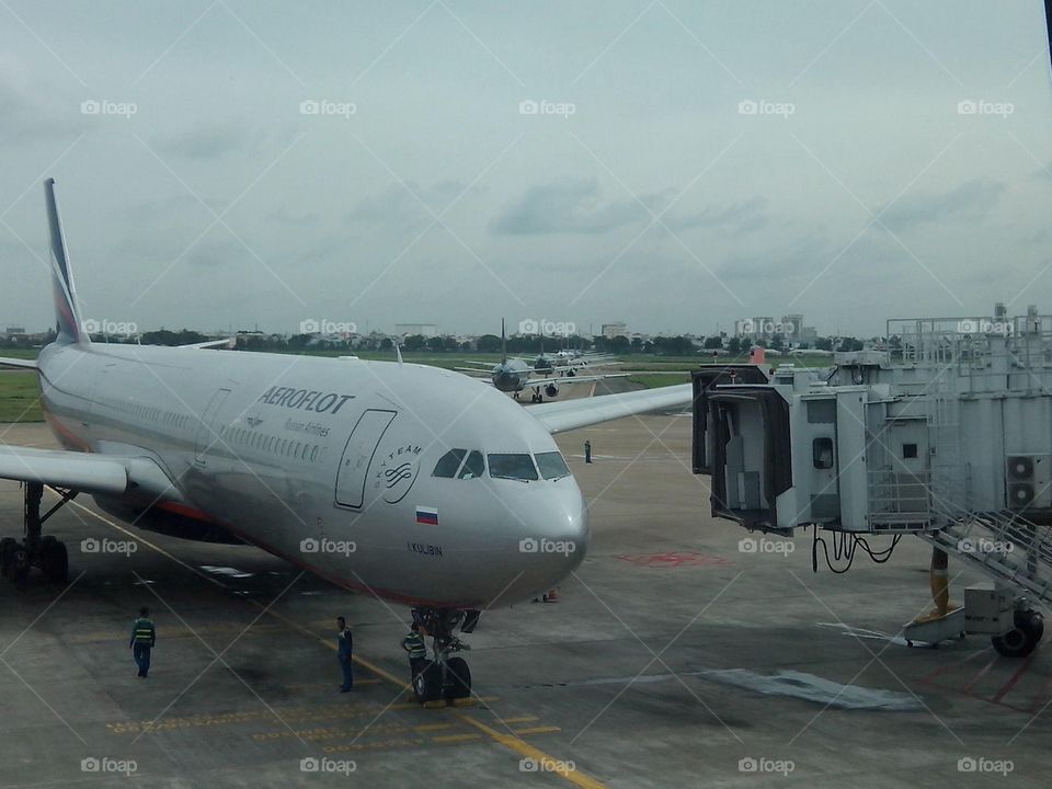 Lots of planes waiting to take off