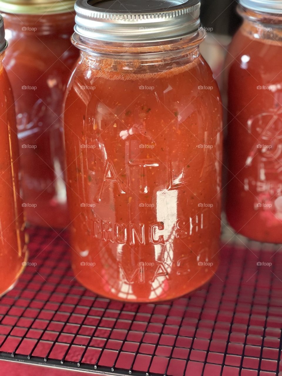 Canning tomatoes