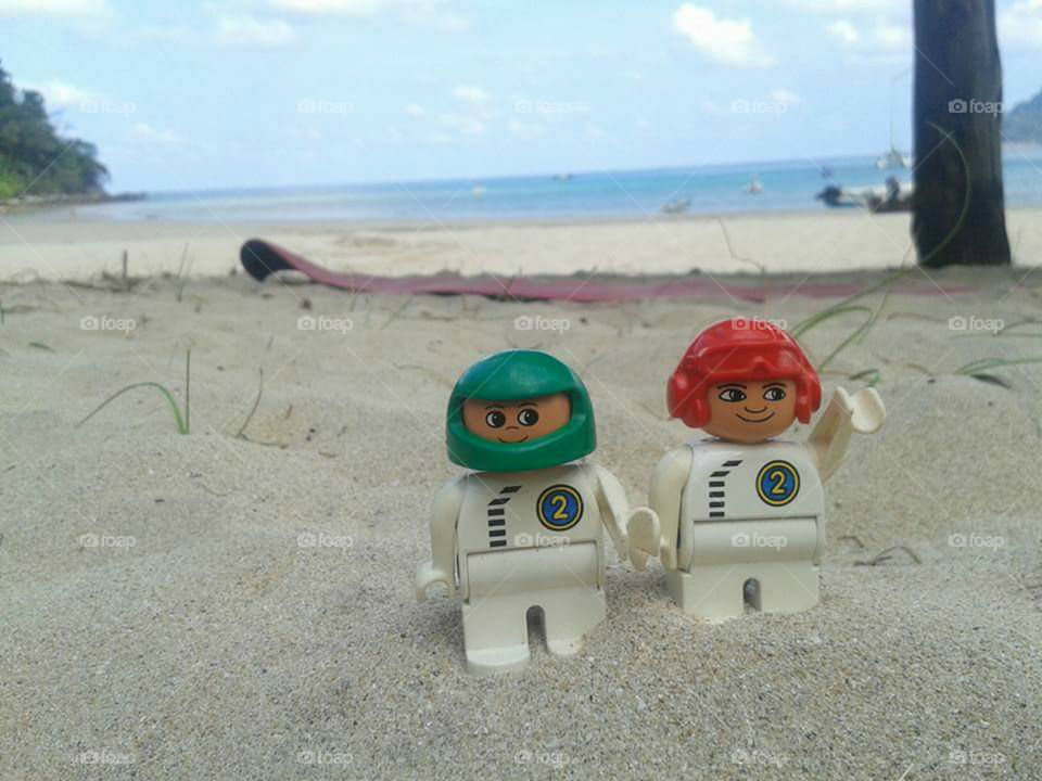 DOLLS ON THE BEACH.