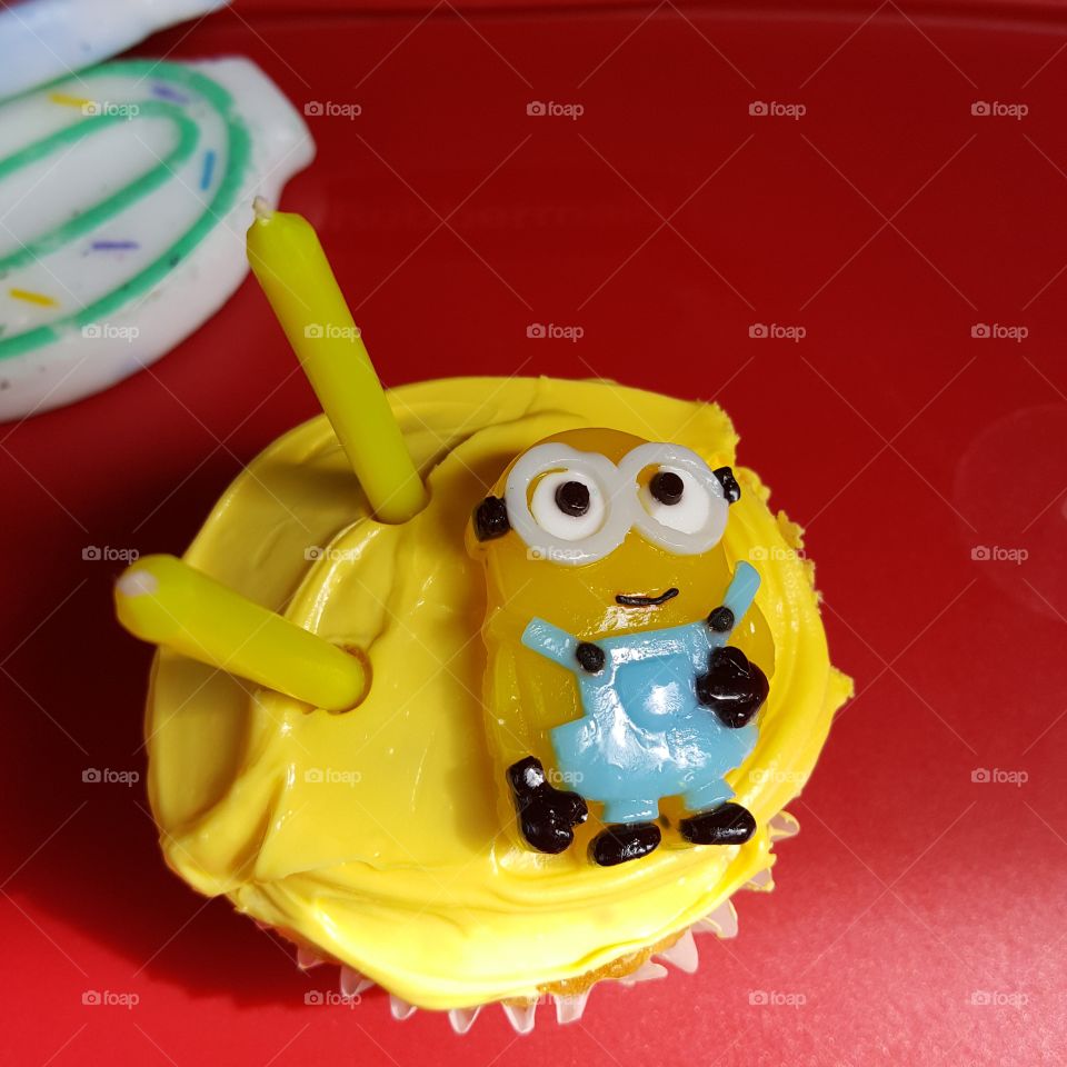 Minion Cupcake