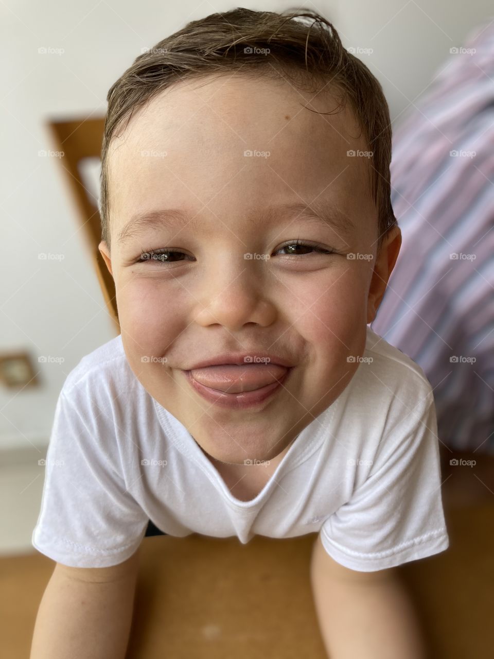 An emotion?  The joy of a child smiling and making a mess.  Do you have something purer and more sincere? / Uma emoção? A alegria de uma criança sorrindo e fazendo bagunça. Tem algo mais puro e sincero?