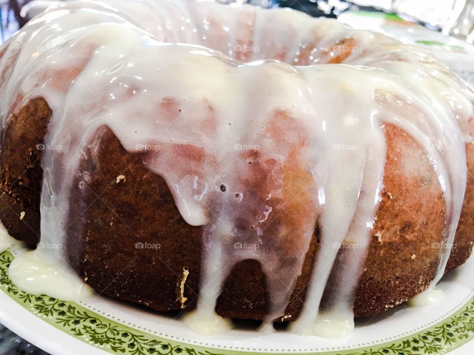 Iced bundt cake