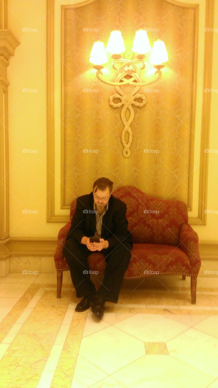 Waiting in a quiet hall at the Bellagio, Vegas
