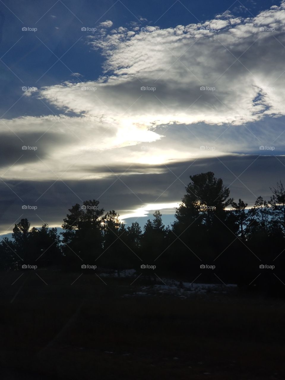 sunsetting spectacular clouds