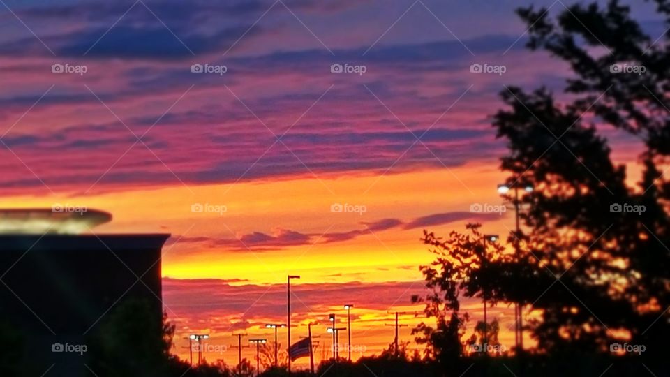 Sky so beautiful it looki