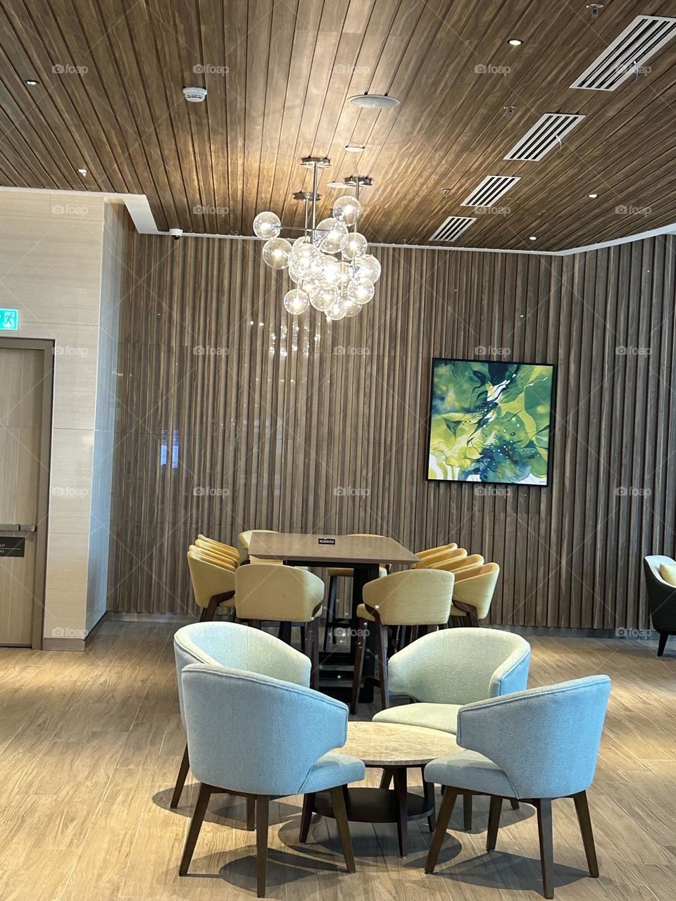 Courtyard Hotel Lobby corner side