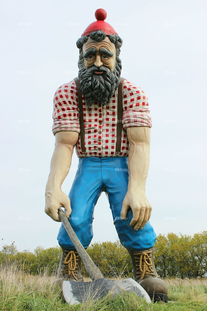 Paul Bunyan sculpture