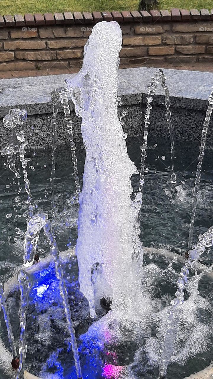 fountain water jet