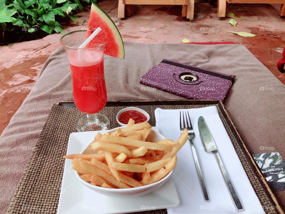 Crunchy Chips potato with tomato sauce - with fresh wAtermelon 😋