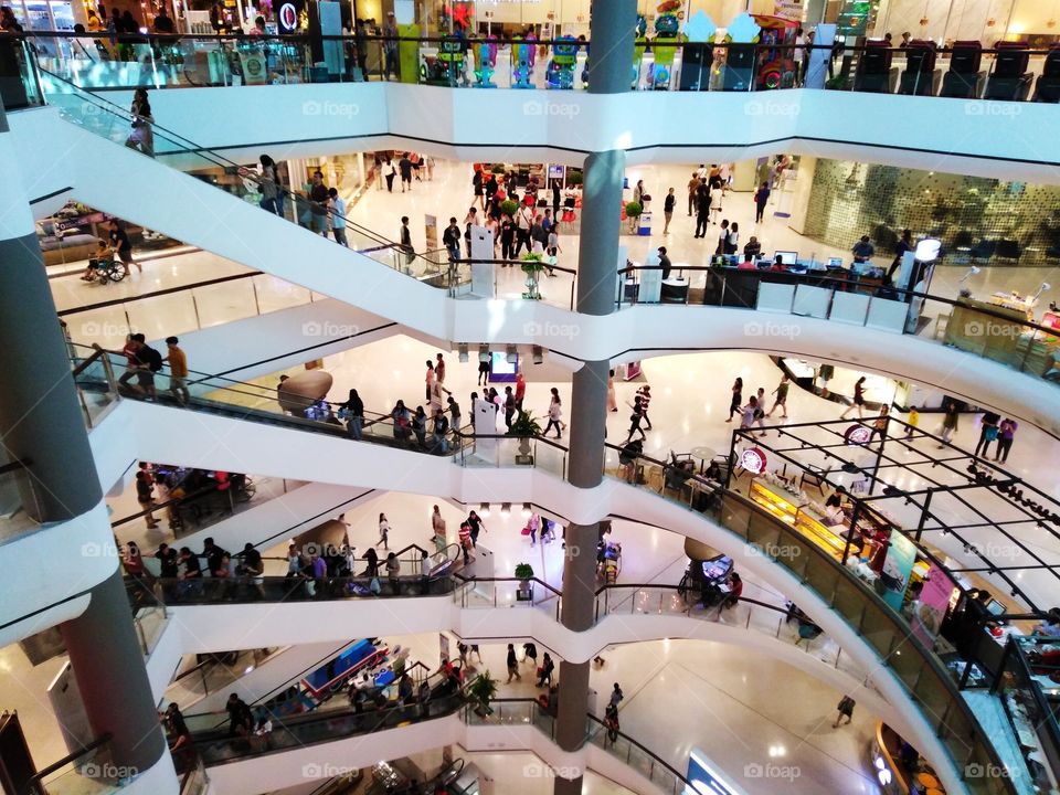 People in the mall.