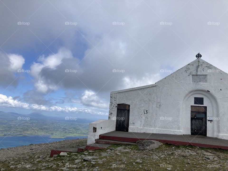 Church on top of Croagh Patrick’s mountain 