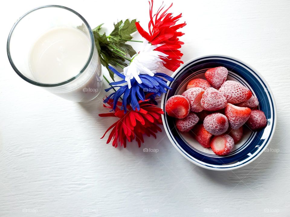 Frozen strawberries with milk