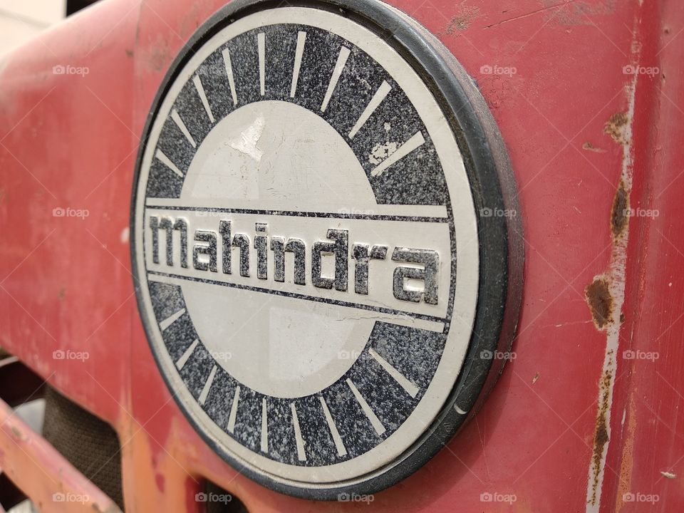 mahindra logo
