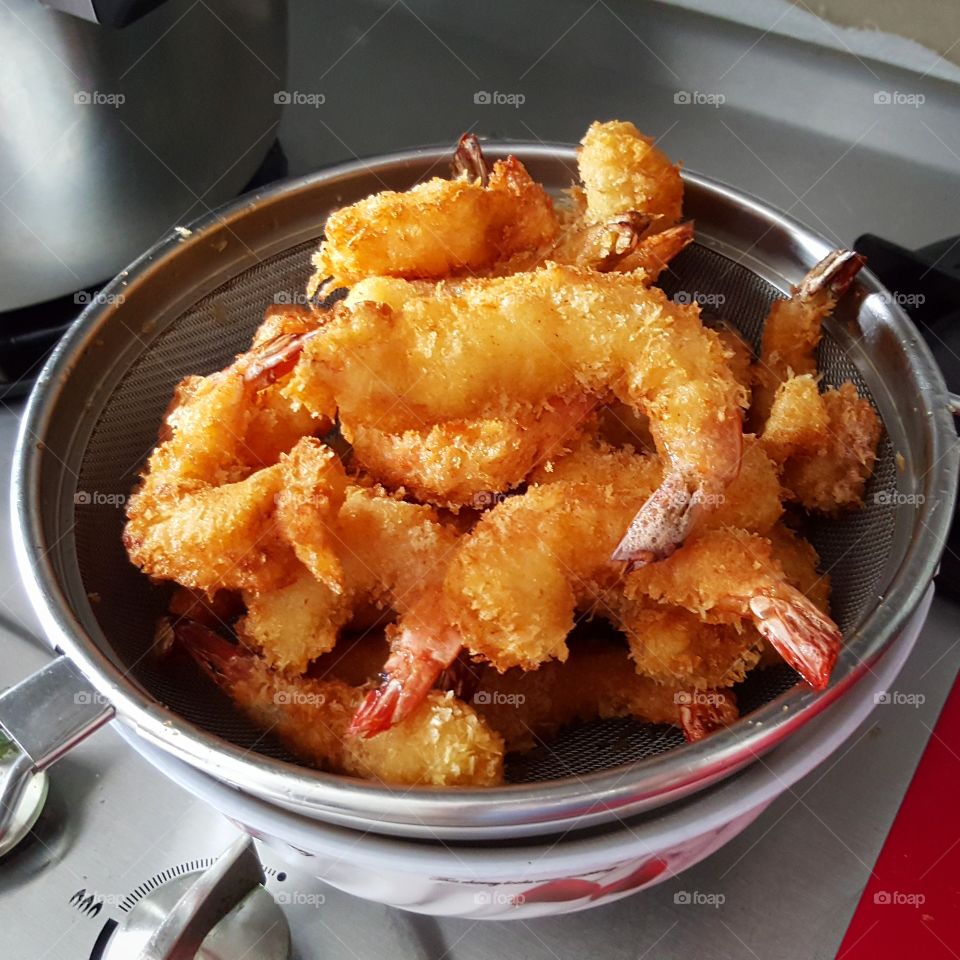 This is the most popular dish, deep fried breaded prawns. Auntie will fry in batches so that everyone gets to eat freshly fried ones 👍