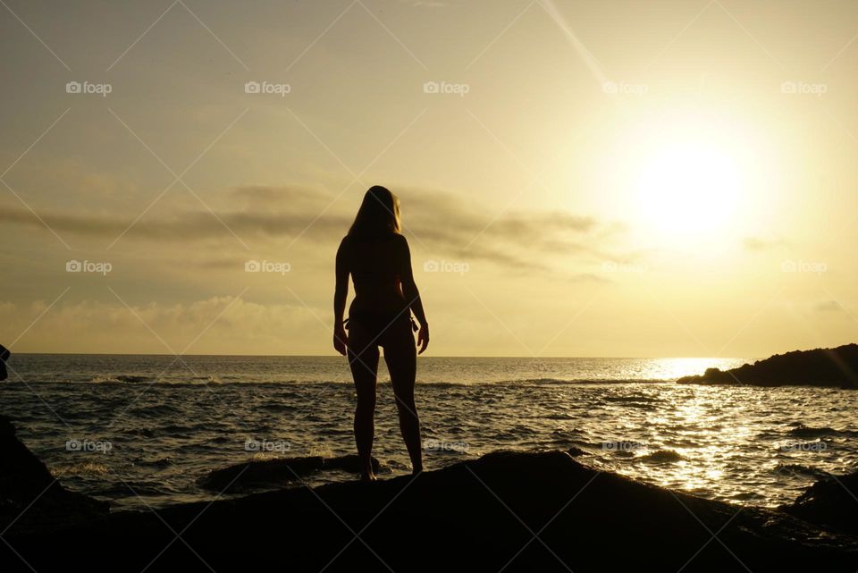 Sunrise#rocks#sea#human#moment