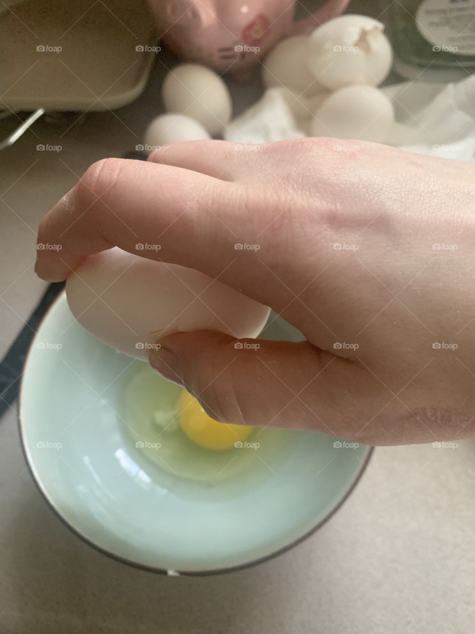 Egg cracking