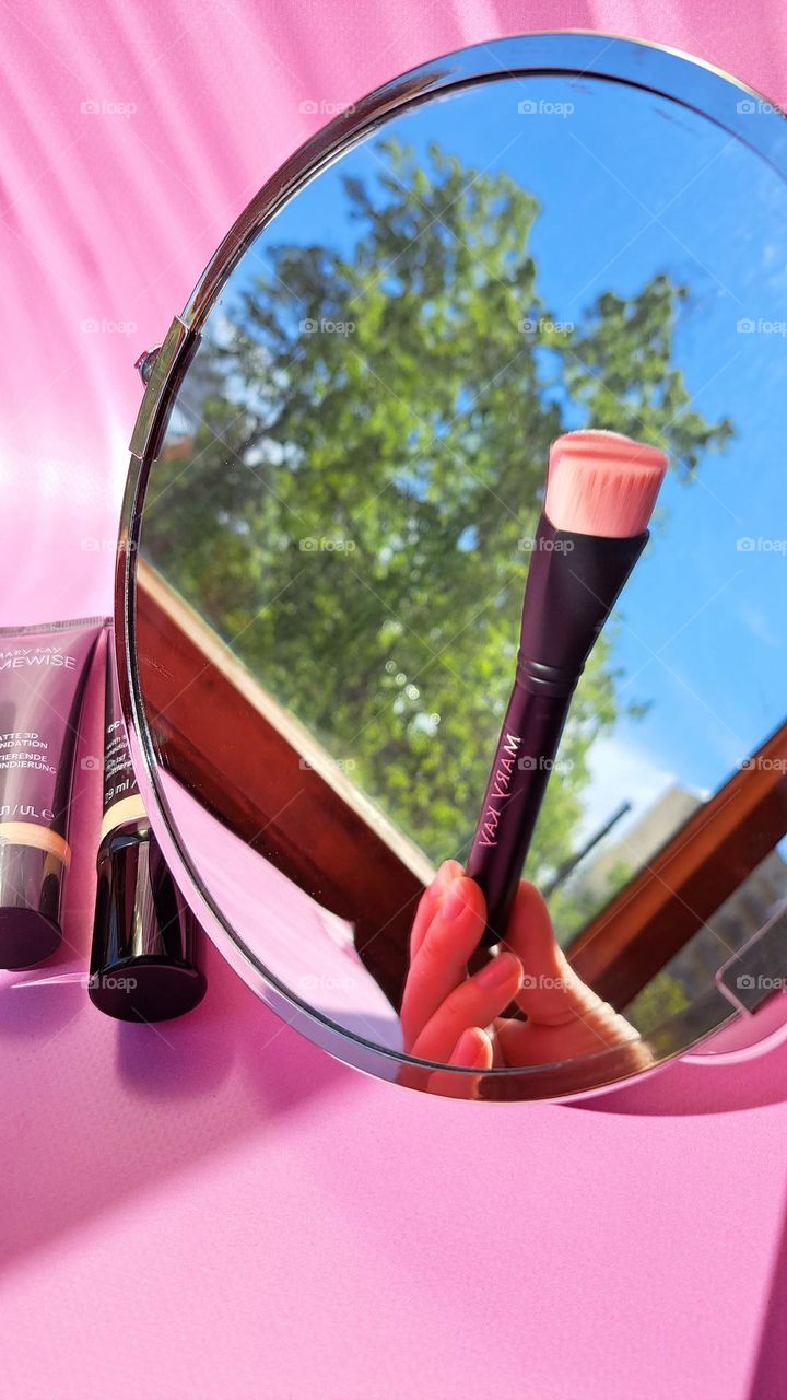 cosmetics always with me