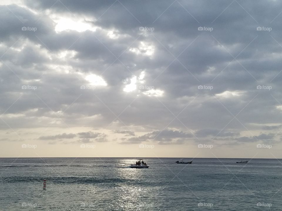 Su set in Crash Boat beach