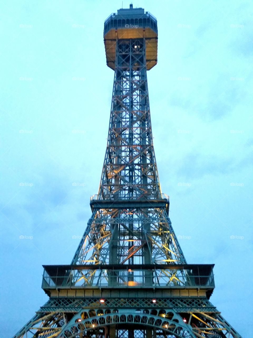 Eiffel Tower  (gold)