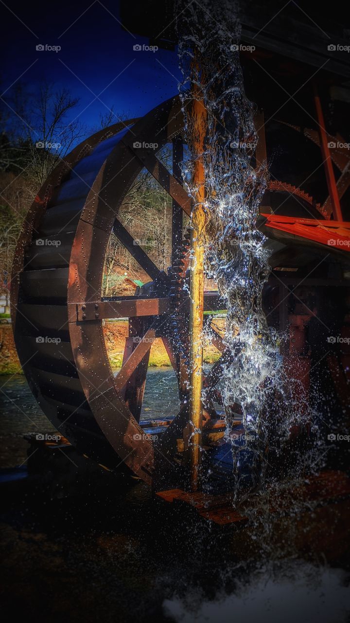 Water wheel barrel