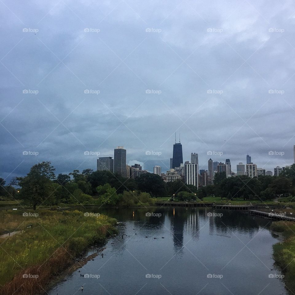 A cloudy morning run through Chicago 