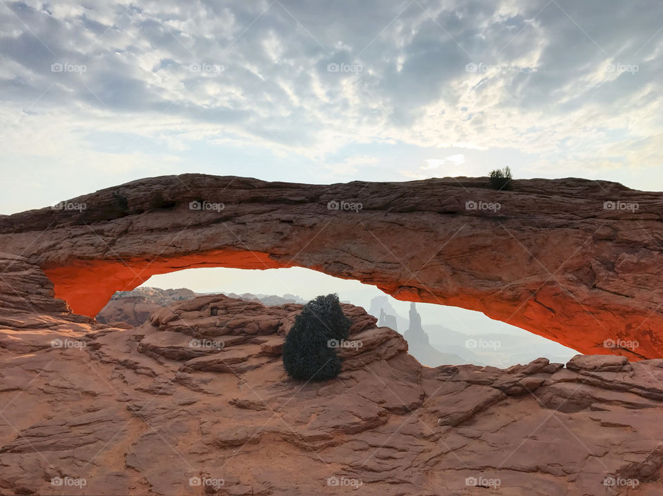 Sunrise at Mesa Arch in Utah