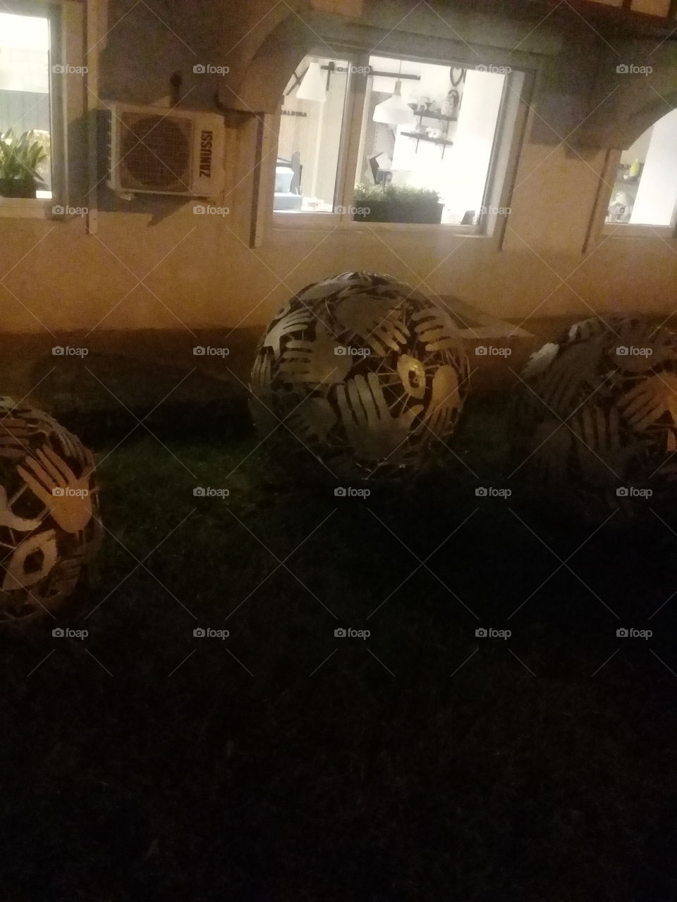 Balls Sculpture Night