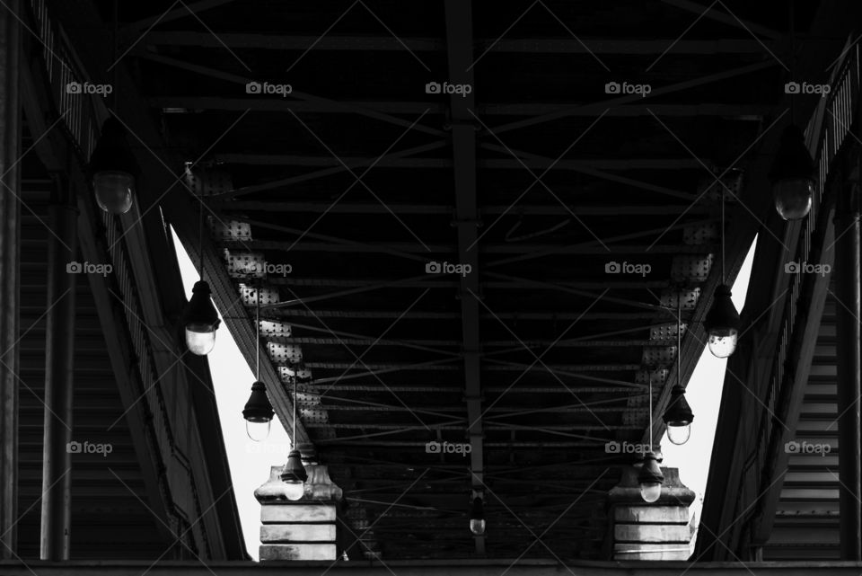 Light lamp under the brige