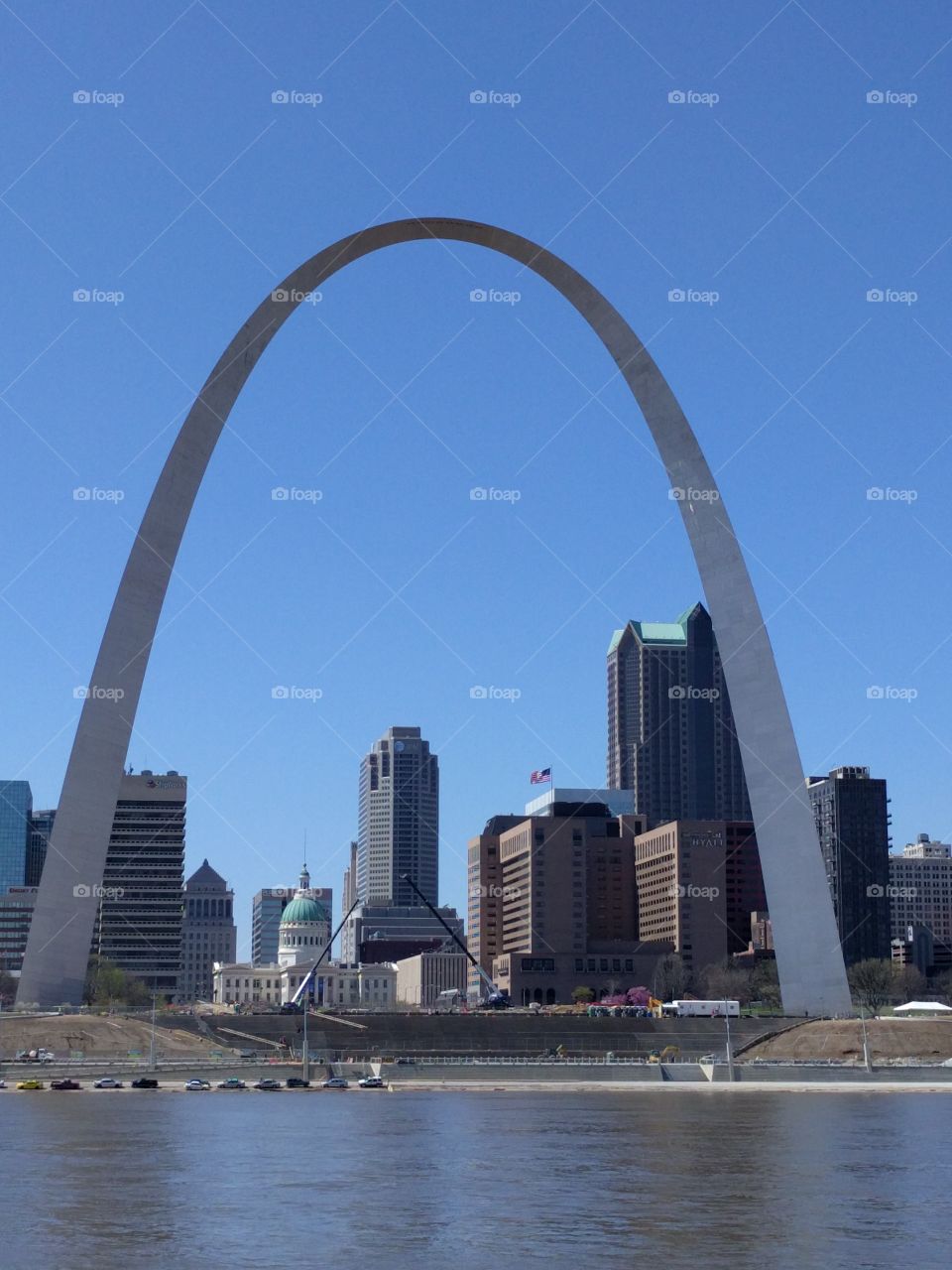 the Arch St Louis Missouri with Skyline