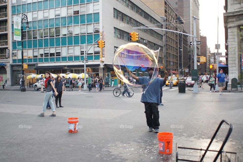 Giant bubble