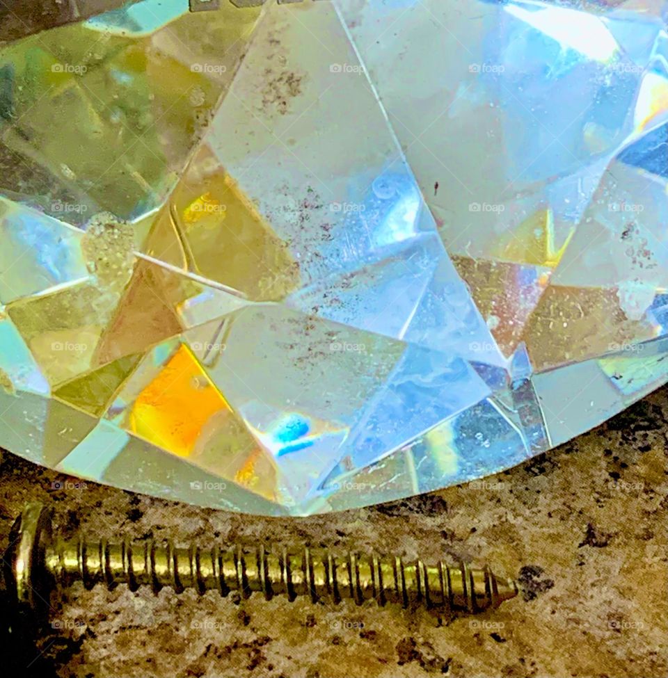 Fake diamond real screw