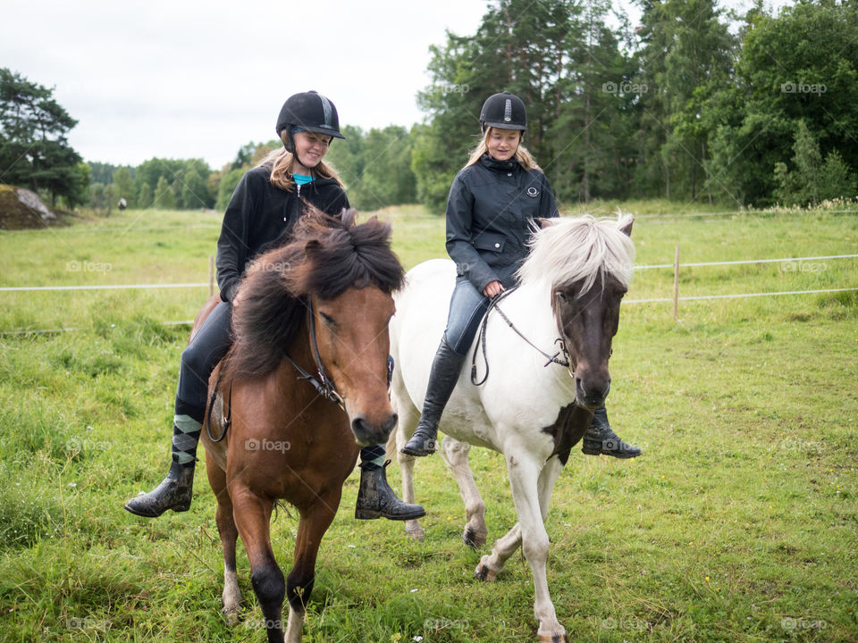 #häst #horse #islandshäst #ryttare #hästtjej #ridning #riding #horsebackriding #barbacka #Lumix Barbackaridning #trav #galopp #skritt #skritta #träns #sommar #sverige #svensksommar #sommarlov #stockholm #sweden #swedishsummer #summer 