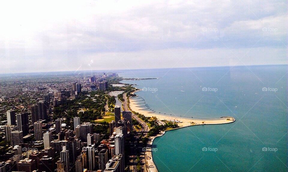 Chicago vs Lake Michigan