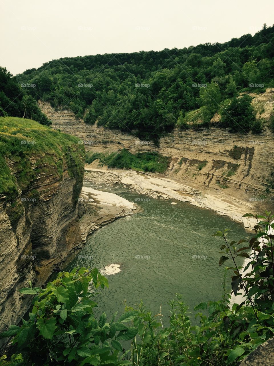 A river canyon at Letchworth State Park in the U.S. In New York,