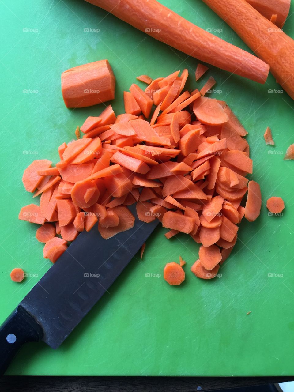 Chopping carrots
