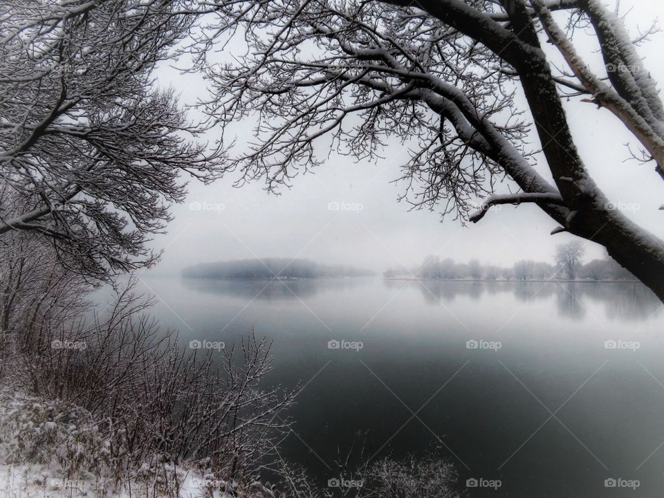 St Lawrence river first snowfall of 2018