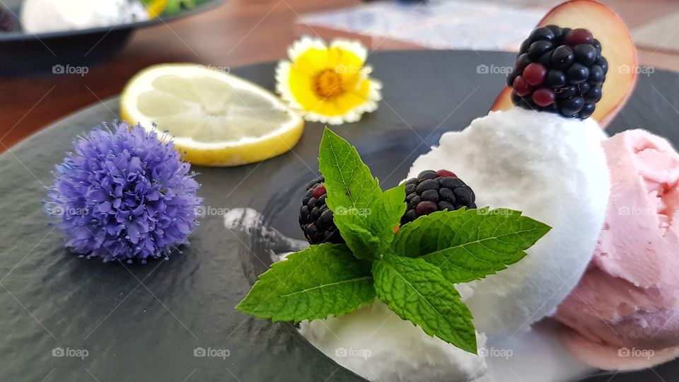 villeroy  & boch Nachtisch'