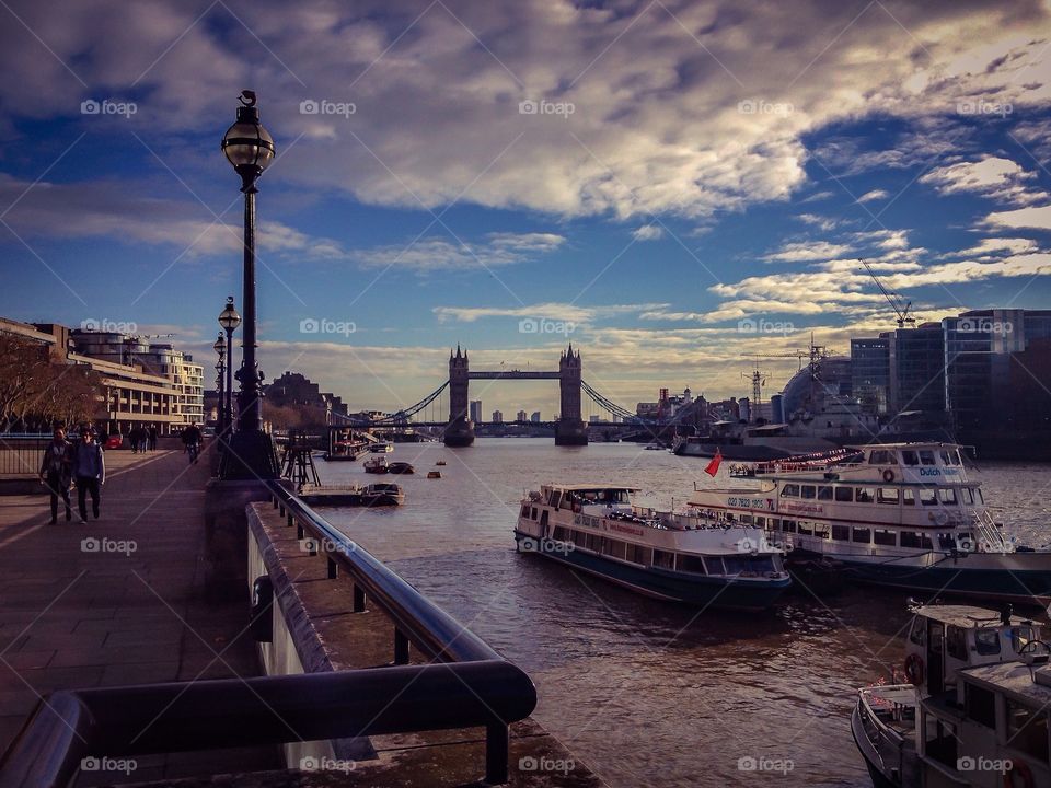 Rio Tamesis, London, England