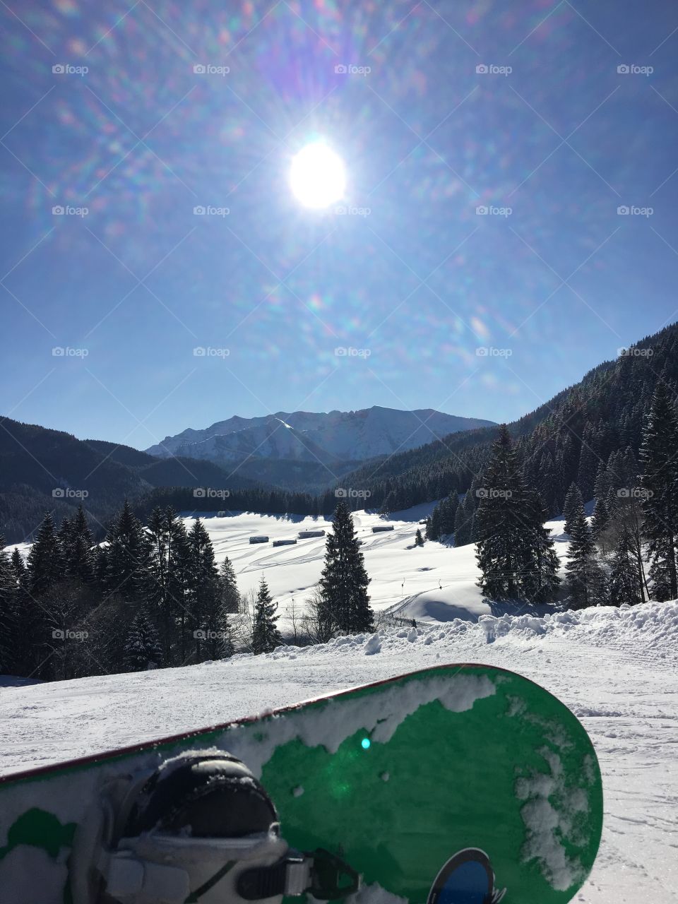 Sunny snowboard day 