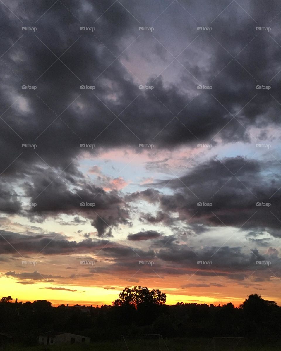 🌄🇺🇸 An extremely beautiful dawn in Jundiaí, interior of Brazil. Cheer the nature! / 🇧🇷 Um amanhecer extremamente bonito em Jundiaí, interior do Brasil. Viva a natureza!