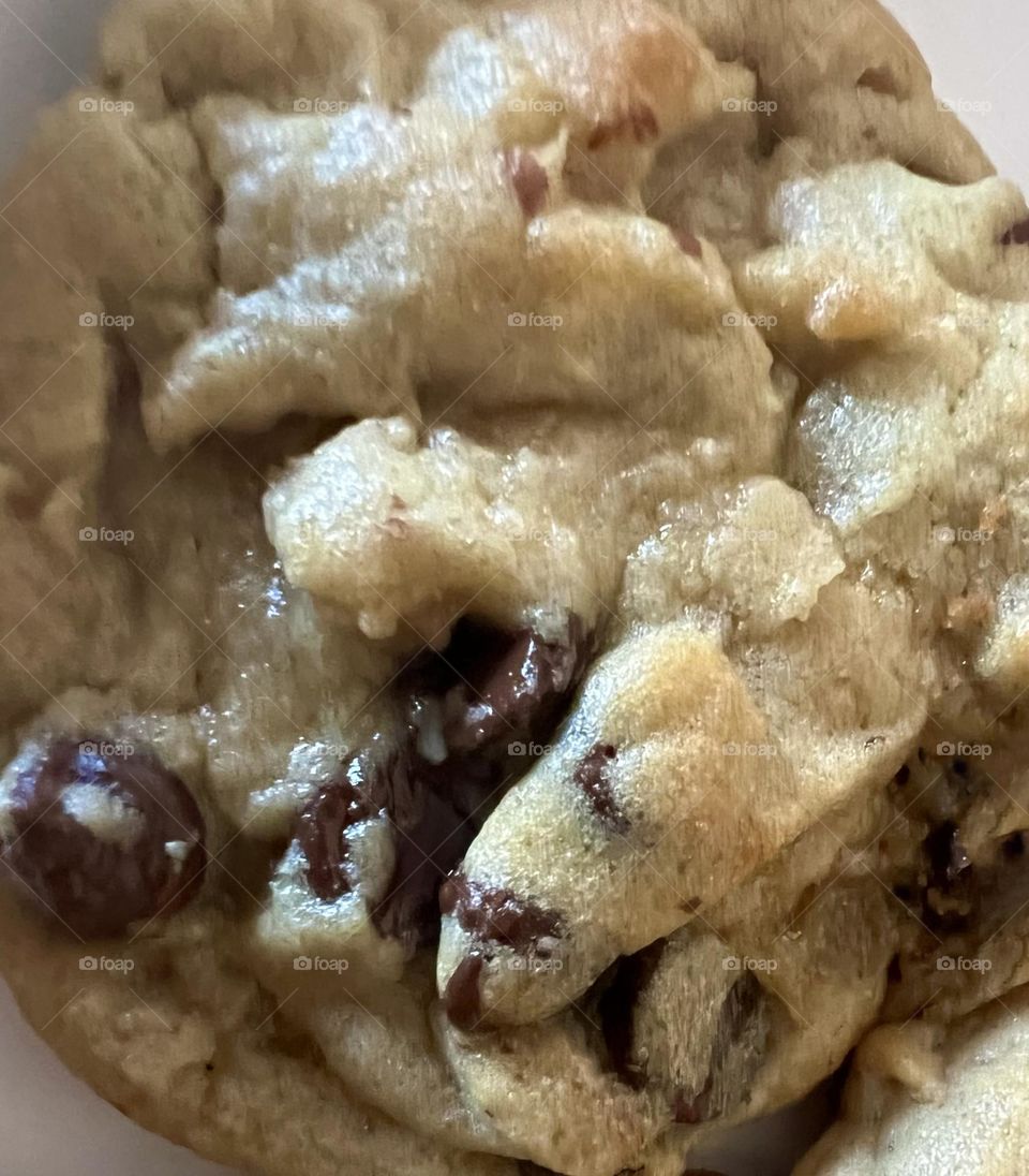 Delicious chocolate chip cookies 