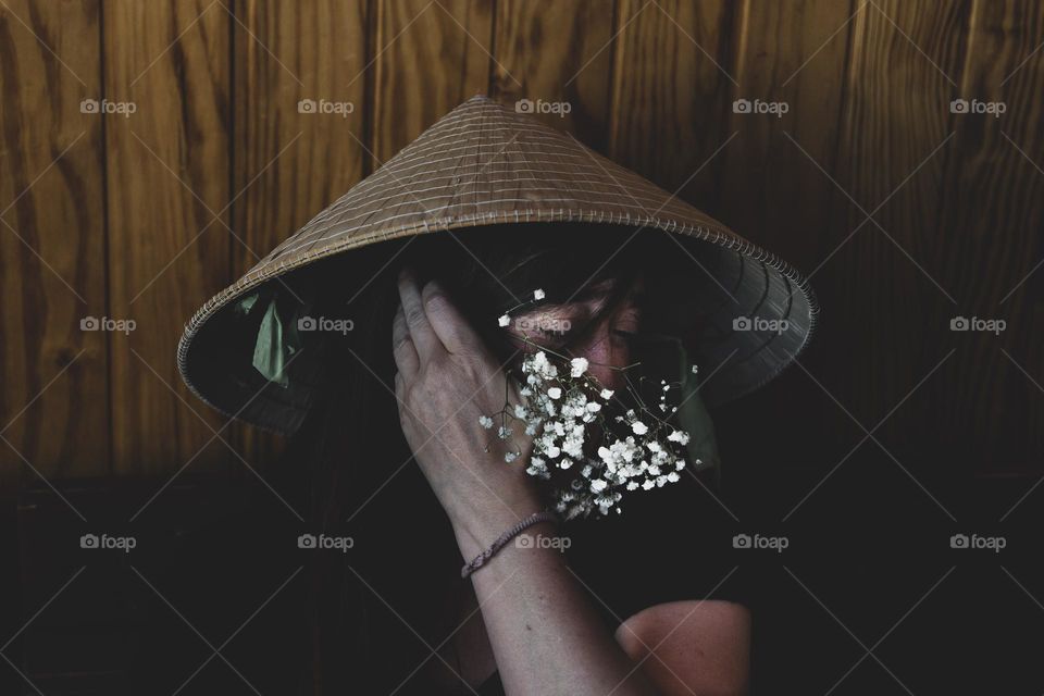 portrait of lady with spring flowers
