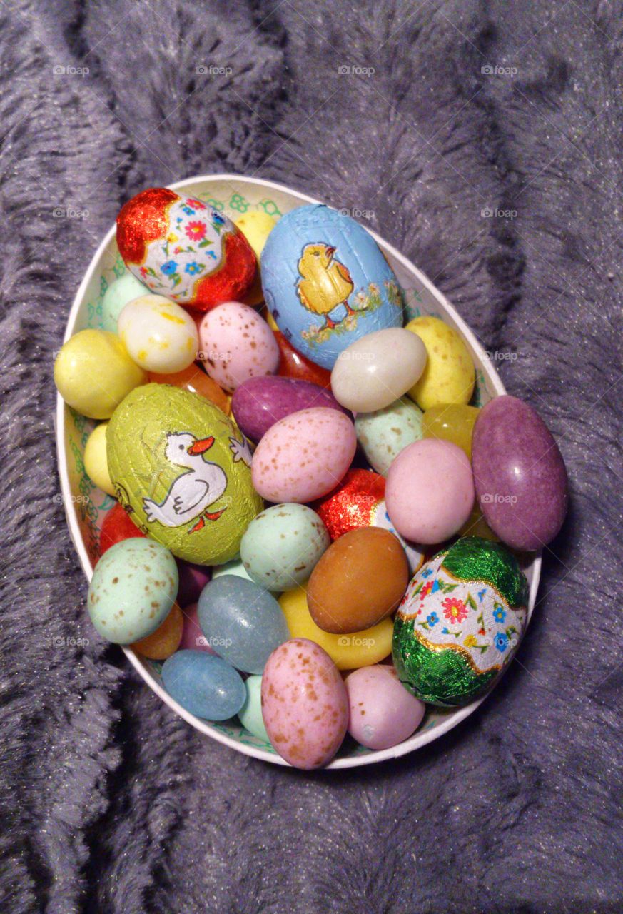 eastereggs . easteregg filled with candy eggs 