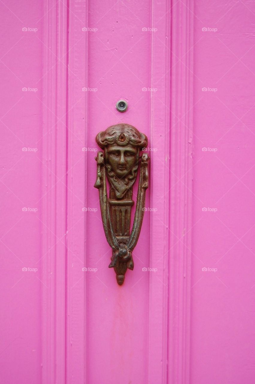 pink face door decoration by Petalskull