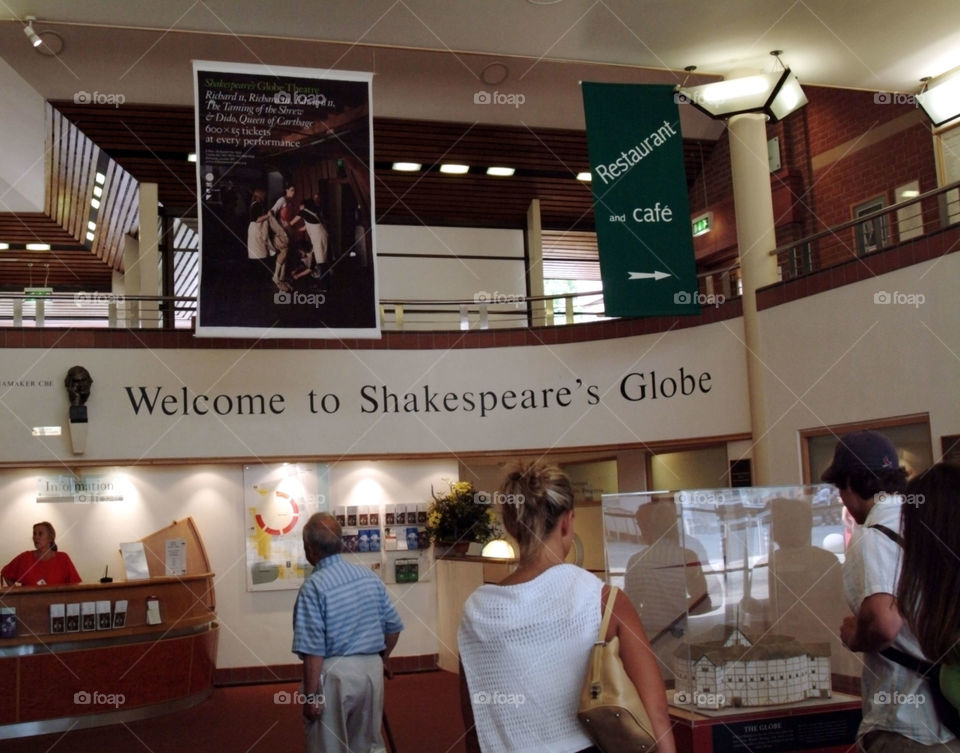 Globe theatre 