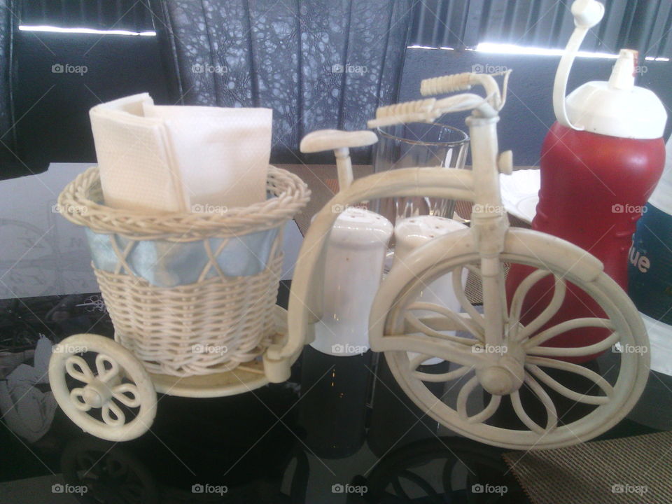 tissue paper holdar plestic bicycle
