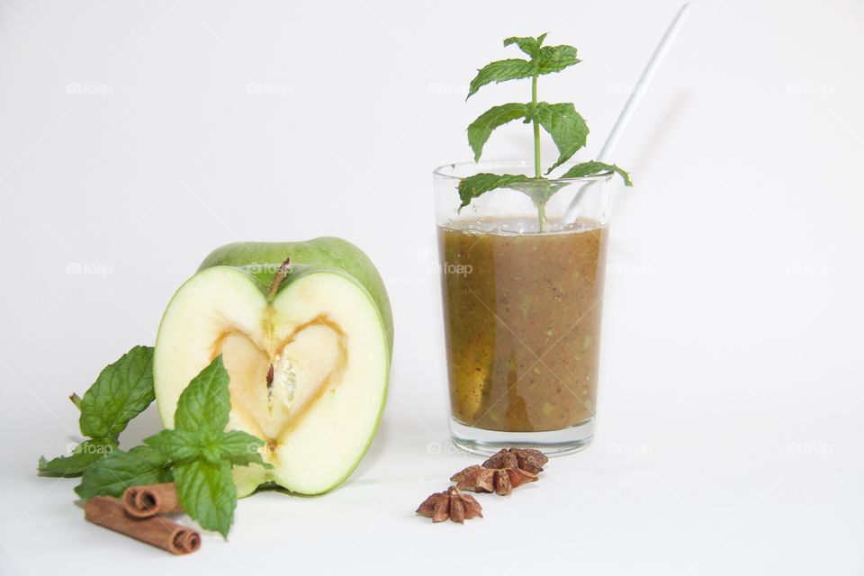 Green apple, mint leaf,  cinnamon and smoothie 